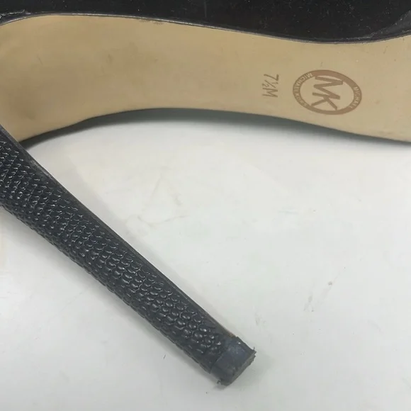 Michael Kors Black Suede Pumps with Gold Accents Size 7.5 Excellent Condition - Picture 14 of 16